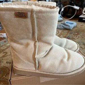 Emu Ridge Sand Suede Boots
